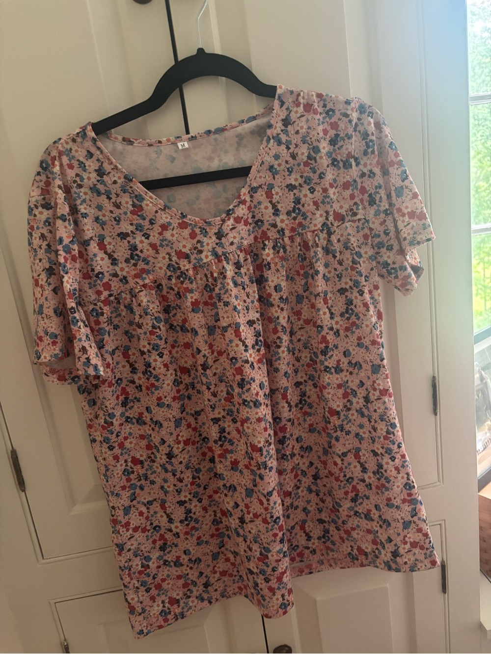 Floral Short-Sleeve V-Neck Women’s Top - Pink Multi